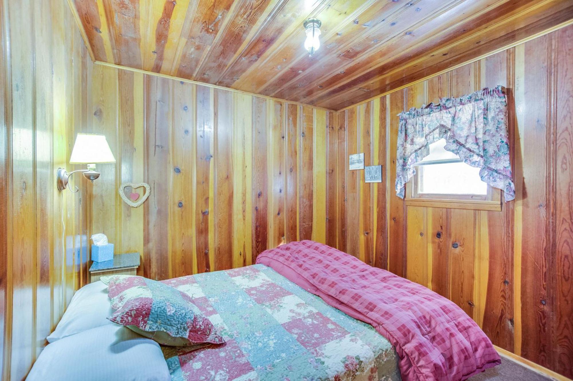 The Cabins At Cloudcroft Room photo